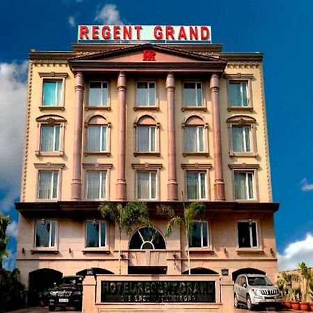 Hotel Regent Grand New Delhi Exterior foto